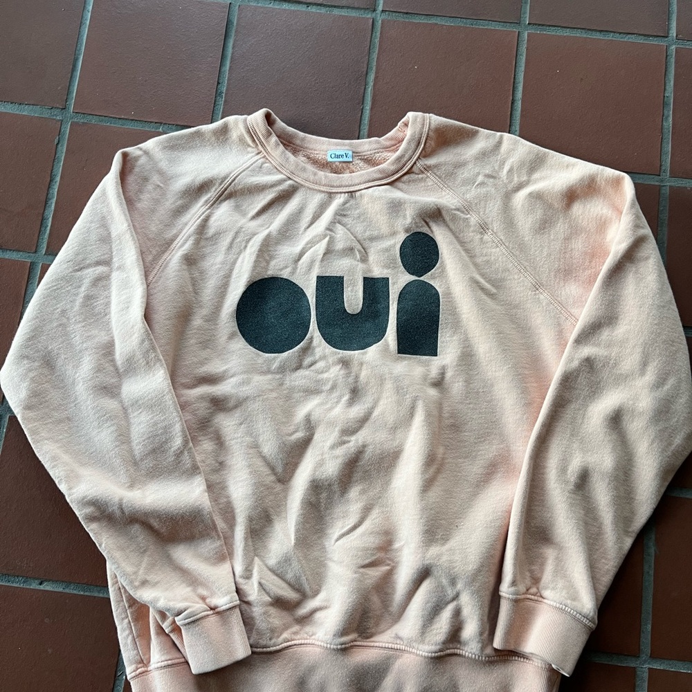 Clare V Oui Graphic Sweatshirt in Light Peach and Black